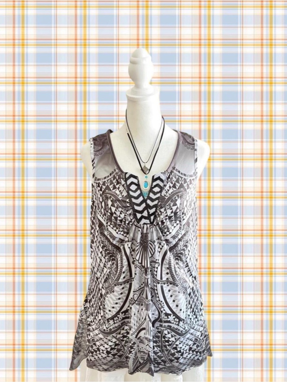 live and let live Black & White Printed Scoop Neck Tank